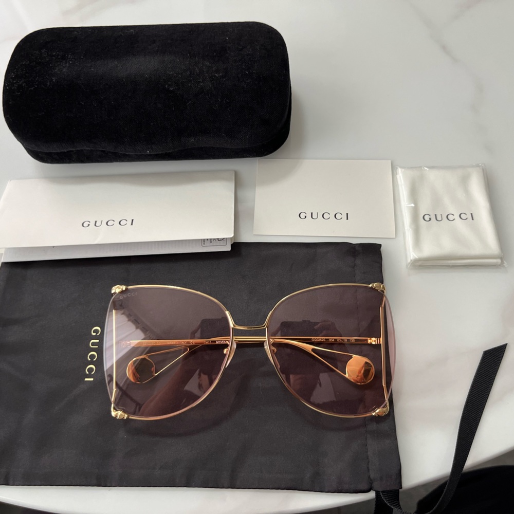 Authentic Gucci Butterfly Novelty sunglasses